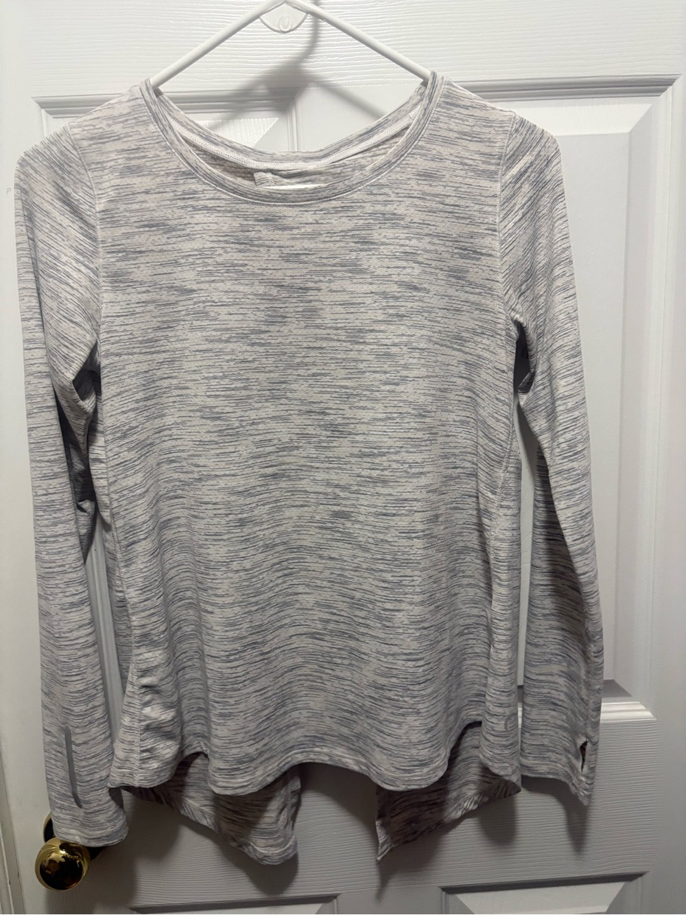 Women's Light Gray Heather Long Sleeve Crew Neck Performance Top